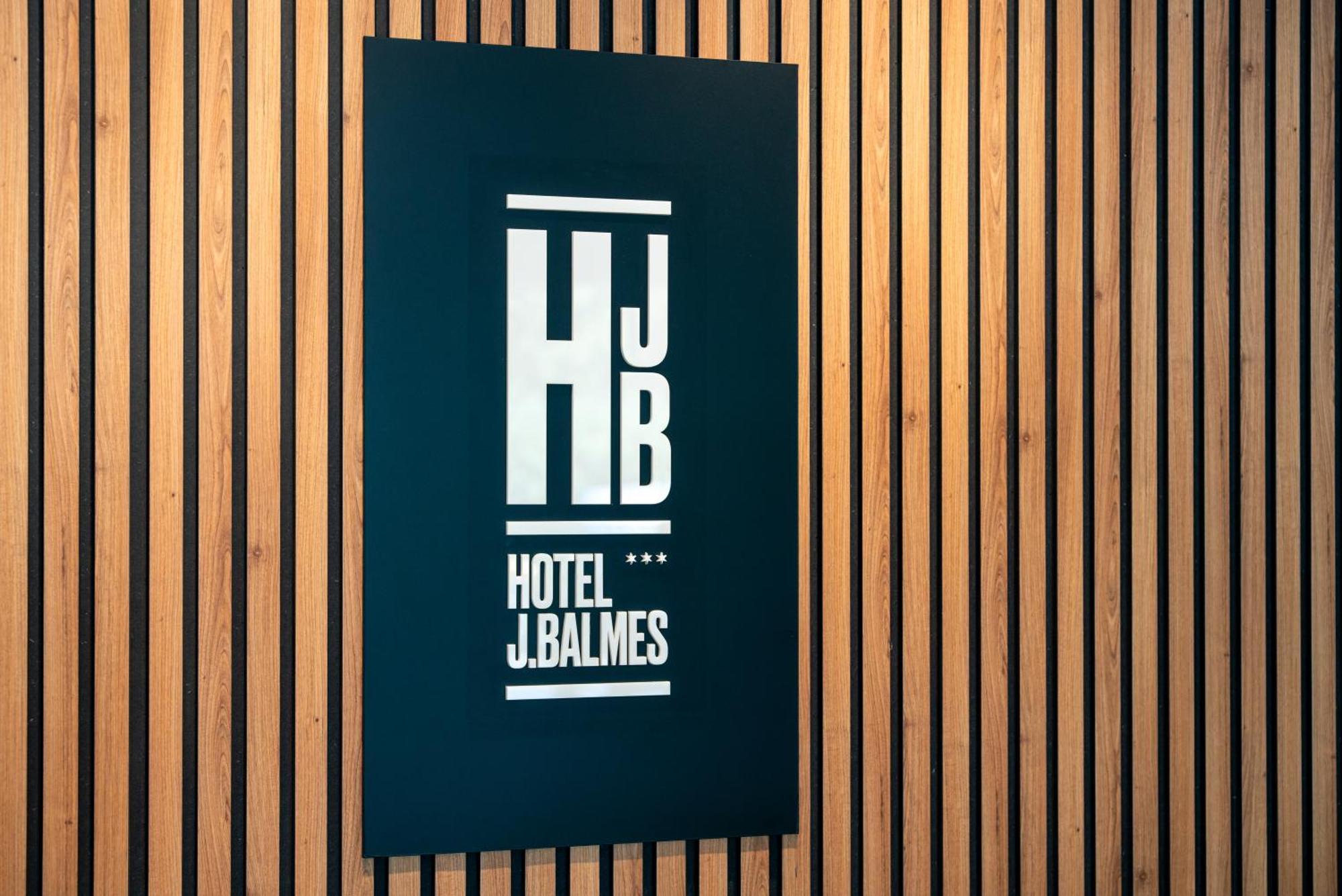 Hotel J. Balmes Vic Kültér fotó