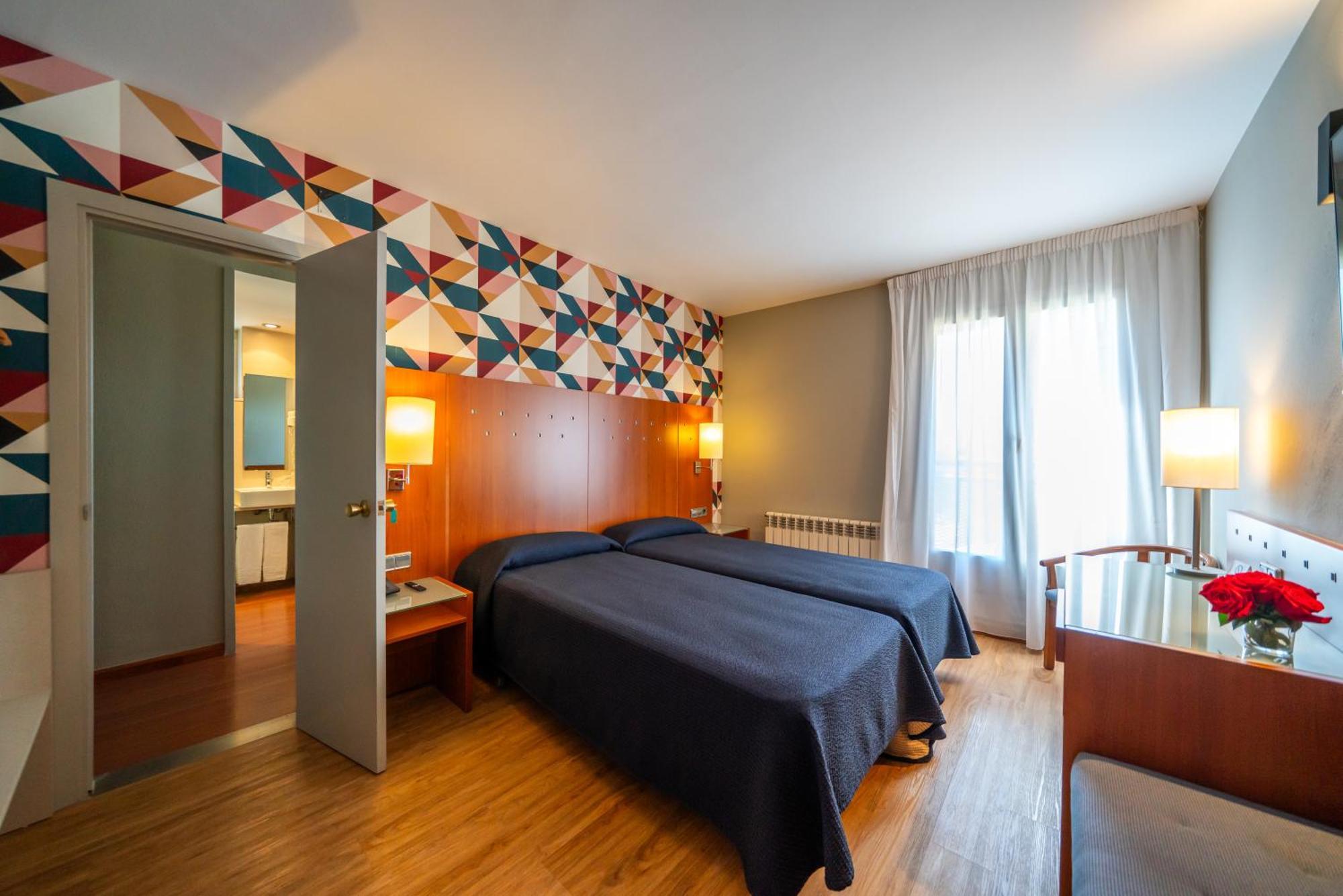 Hotel J. Balmes Vic Kültér fotó