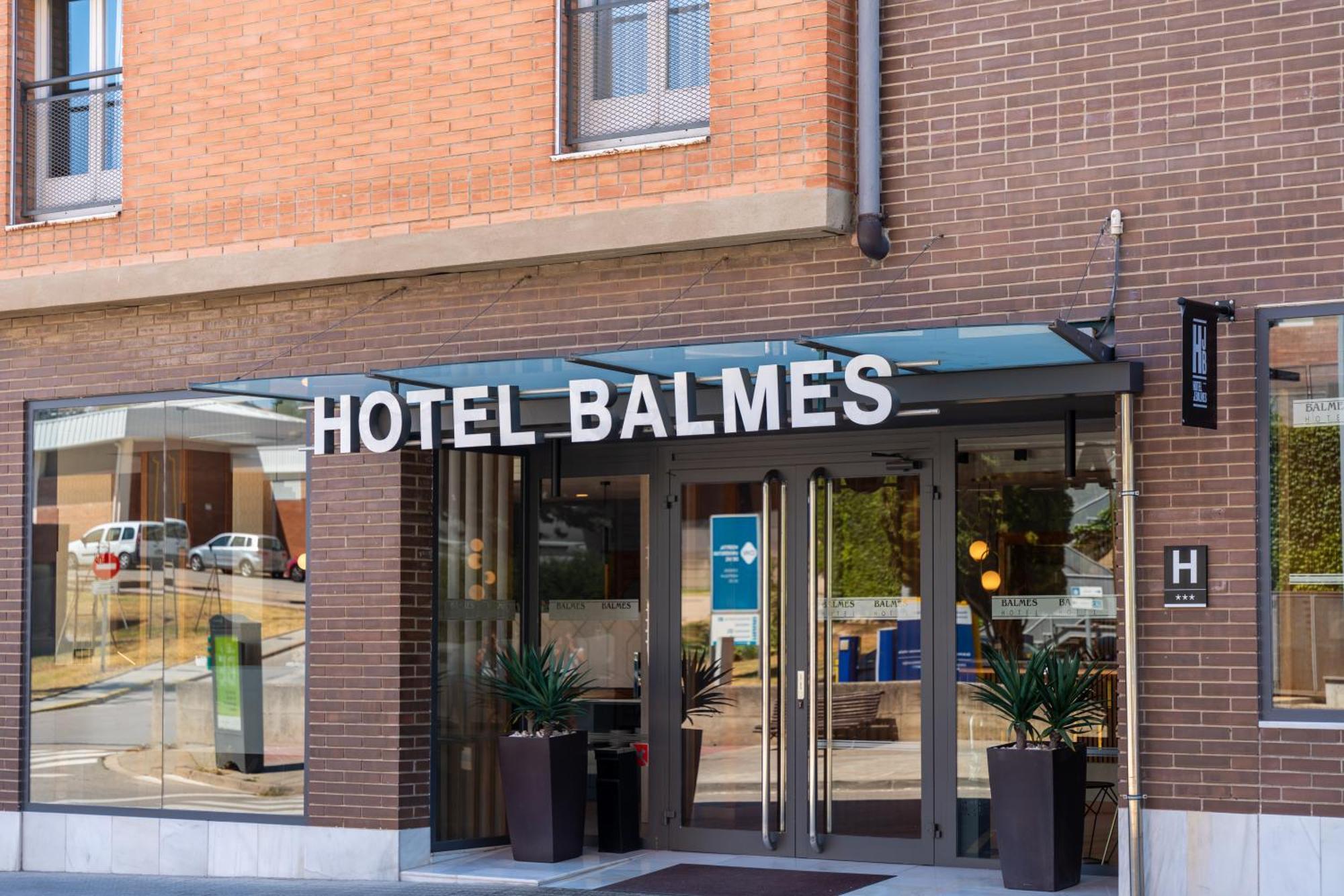 Hotel J. Balmes Vic Kültér fotó