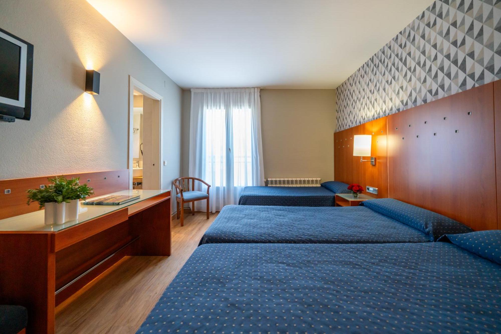 Hotel J. Balmes Vic Kültér fotó