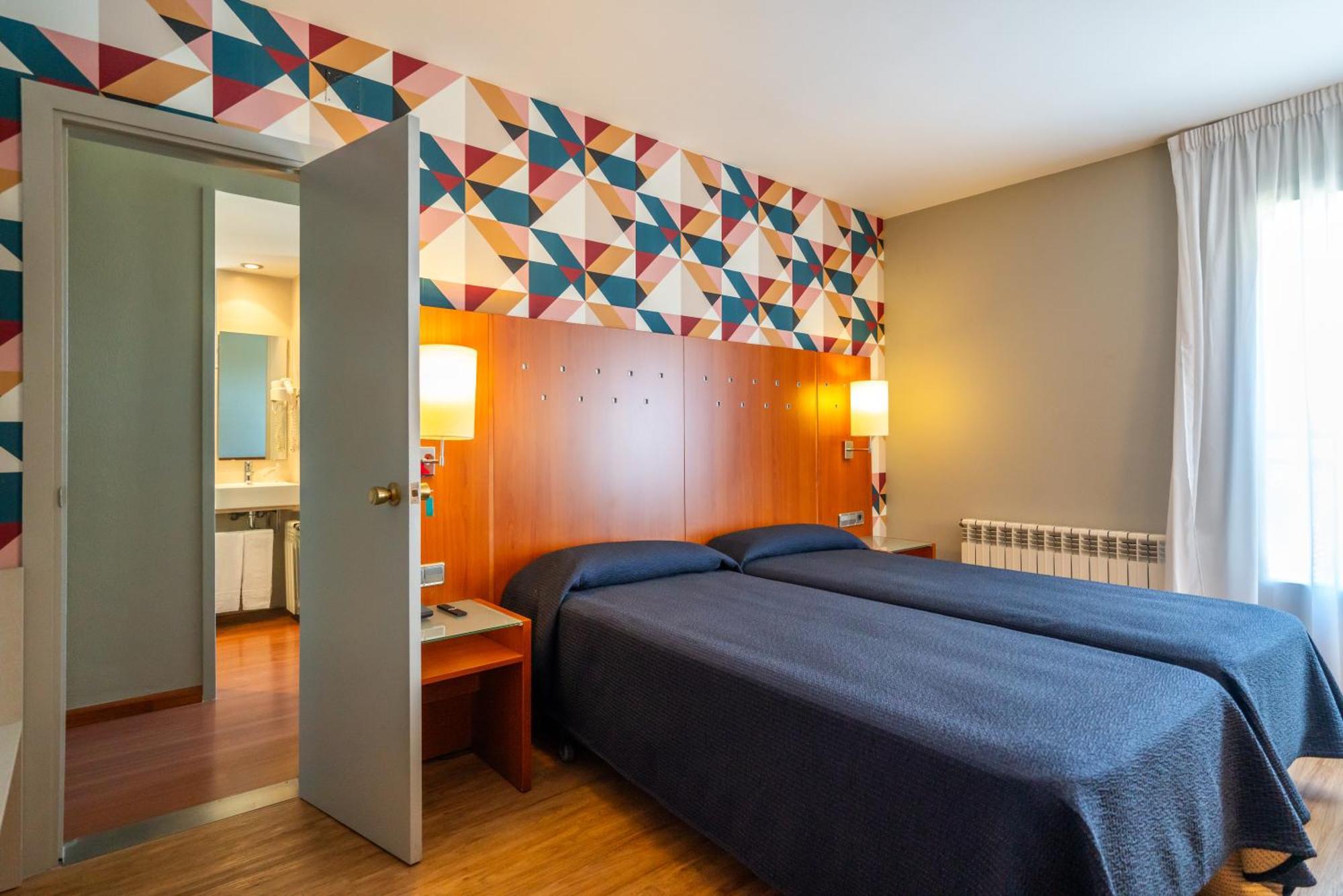 Hotel J. Balmes Vic Kültér fotó